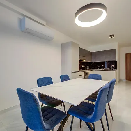Brand New, Fully Equipped 2br In Qawra By 360 Estates Lejlighed