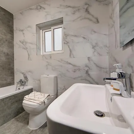 Brand New, Fully Equipped 2br In Qawra By 360 Estates *