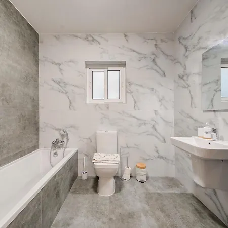 דירה Brand New, Fully Equipped 2br In Qawra By 360 Estates